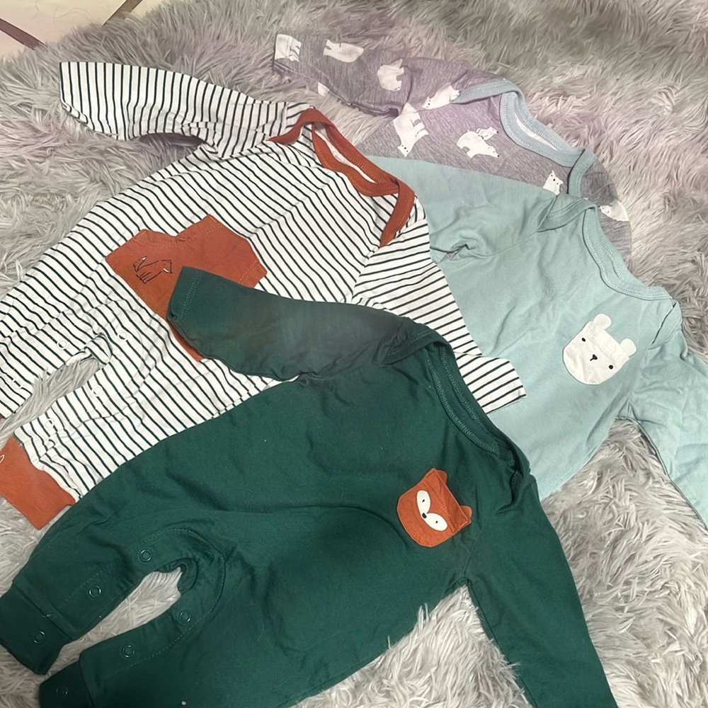 Set of newborn onesies